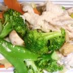 Best Chicken with Garden Vegetables in York, PA